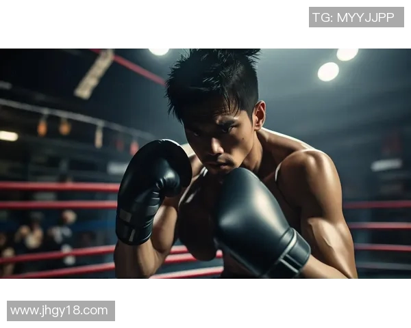 雨中奔跑的激情与坚持足球场上的不屈精神